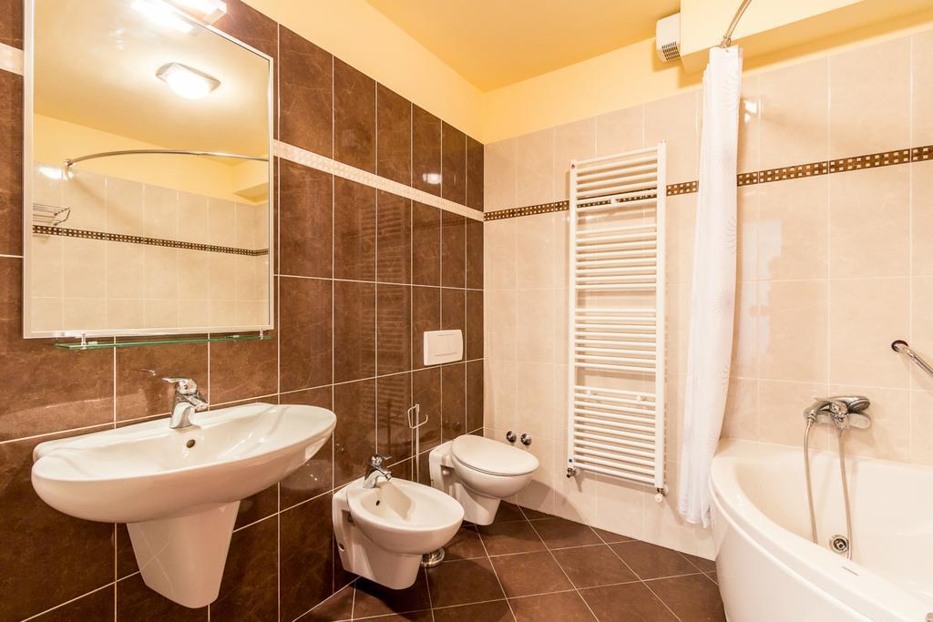 Apartments Villa Yoyo Štinjan Eksteriør billede