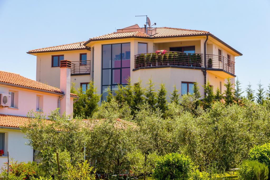 Apartments Villa Yoyo Štinjan Eksteriør billede