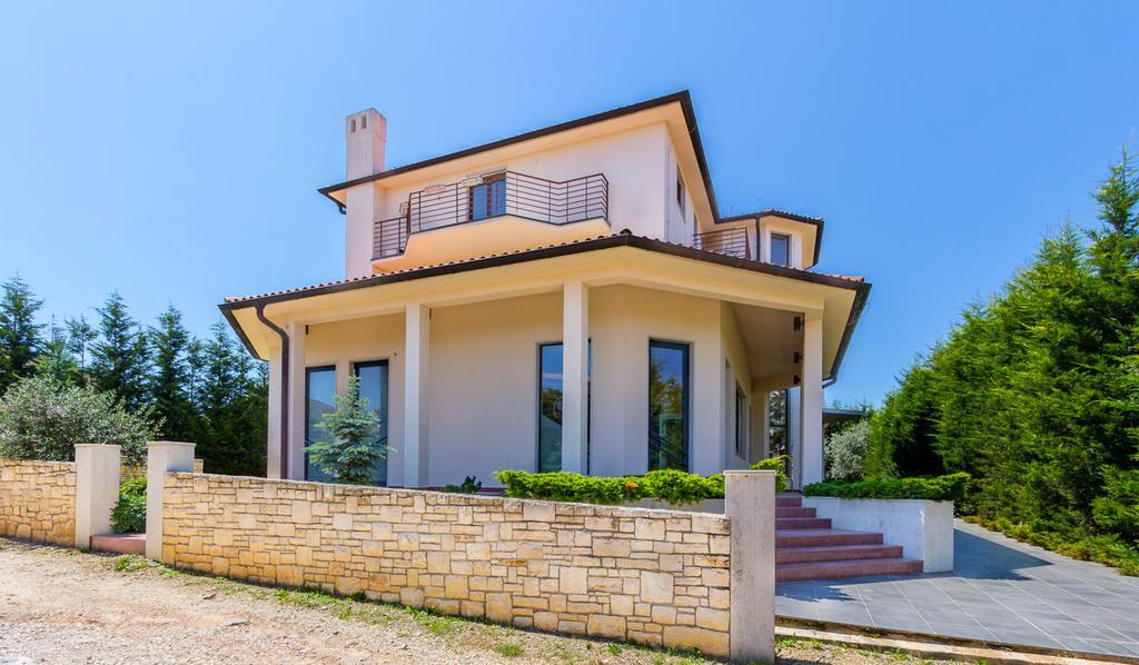 Apartments Villa Yoyo Štinjan Eksteriør billede