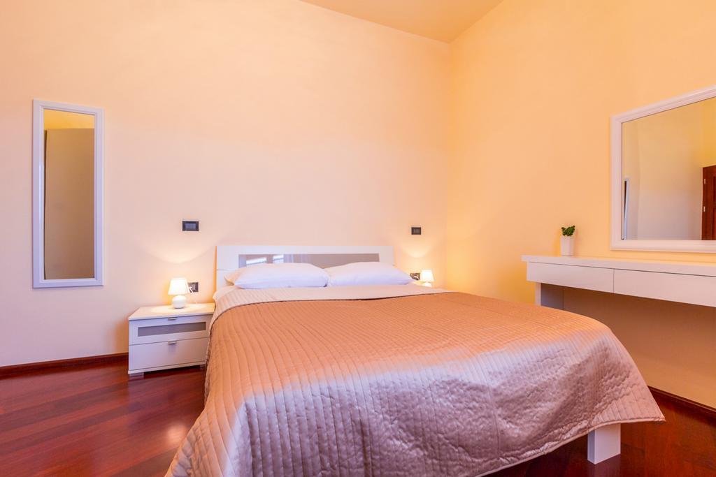 Apartments Villa Yoyo Štinjan Eksteriør billede