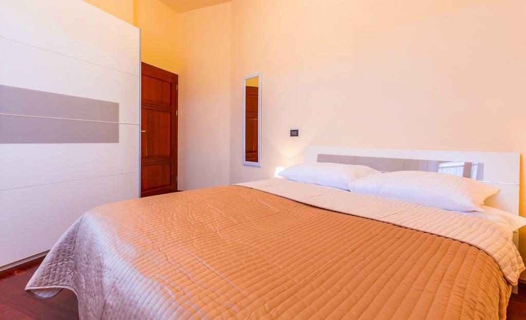 Apartments Villa Yoyo Štinjan Eksteriør billede