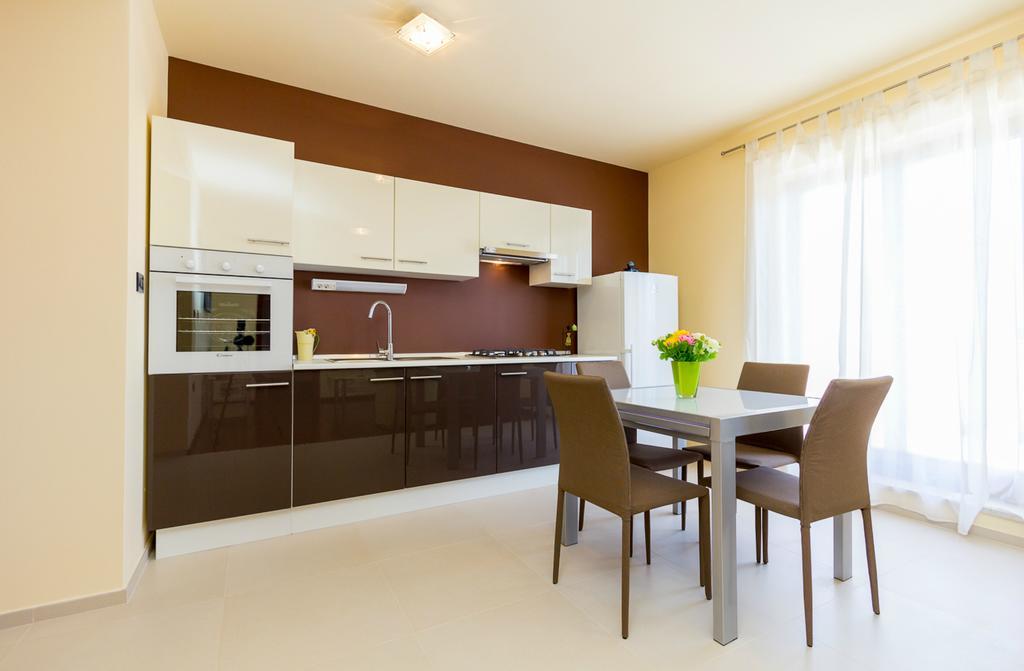 Apartments Villa Yoyo Štinjan Eksteriør billede