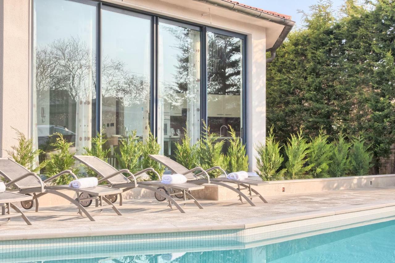 Apartments Villa Yoyo Štinjan Eksteriør billede