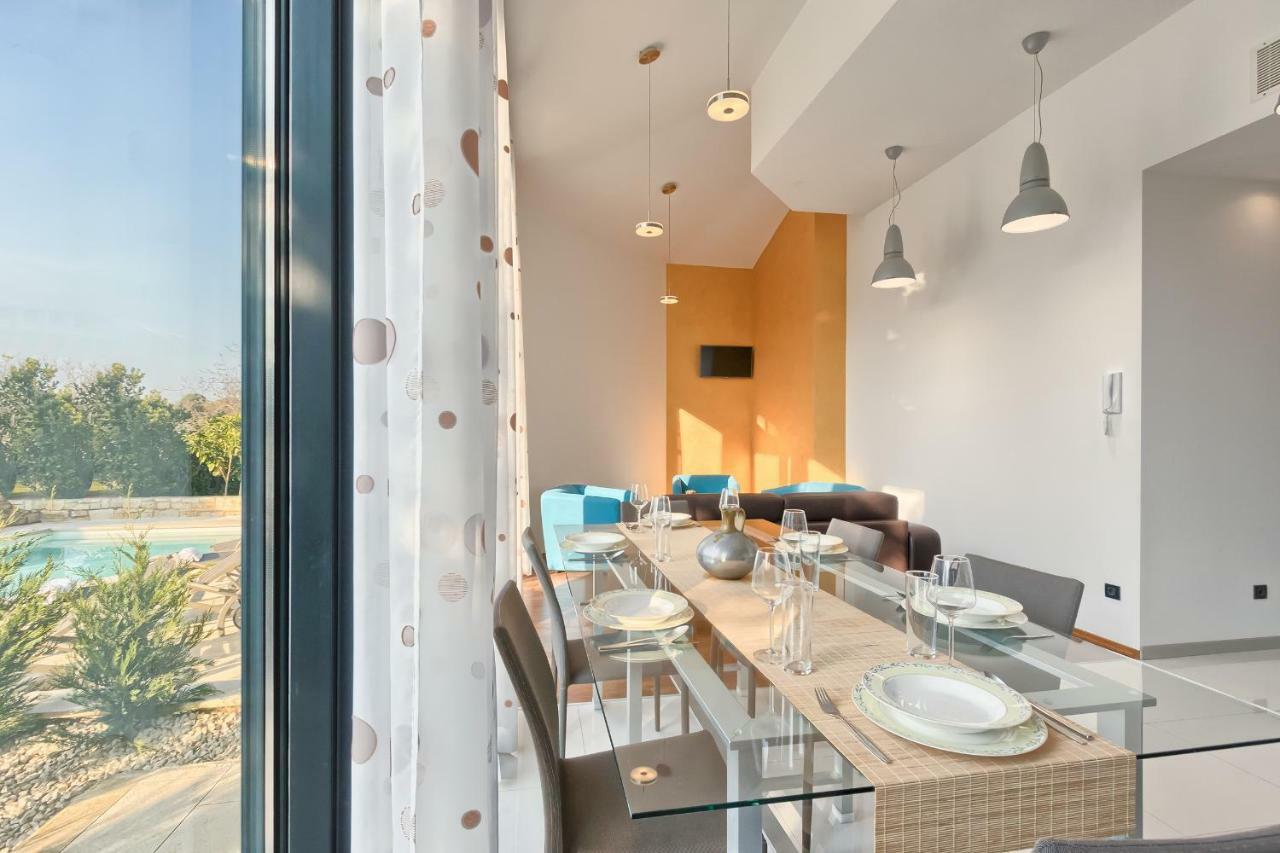 Apartments Villa Yoyo Štinjan Eksteriør billede