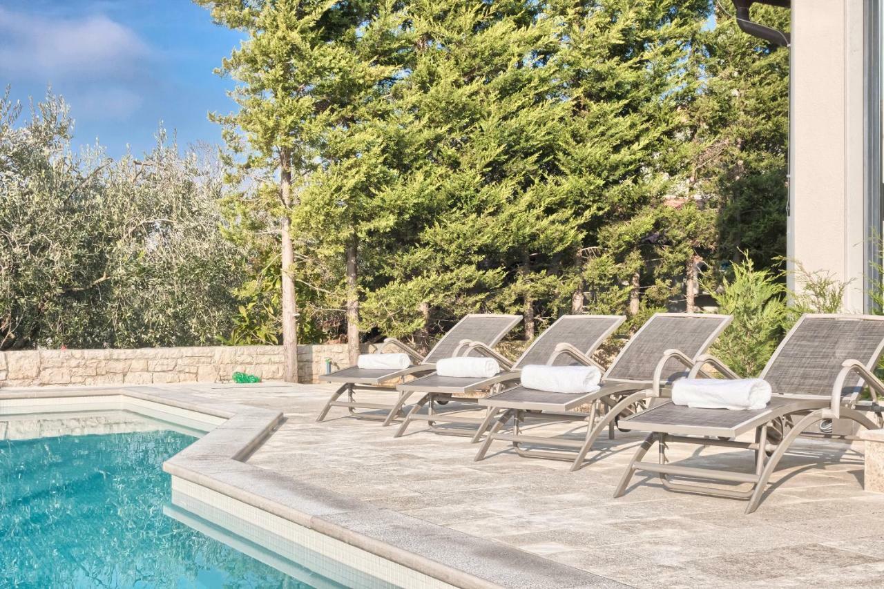 Apartments Villa Yoyo Štinjan Eksteriør billede